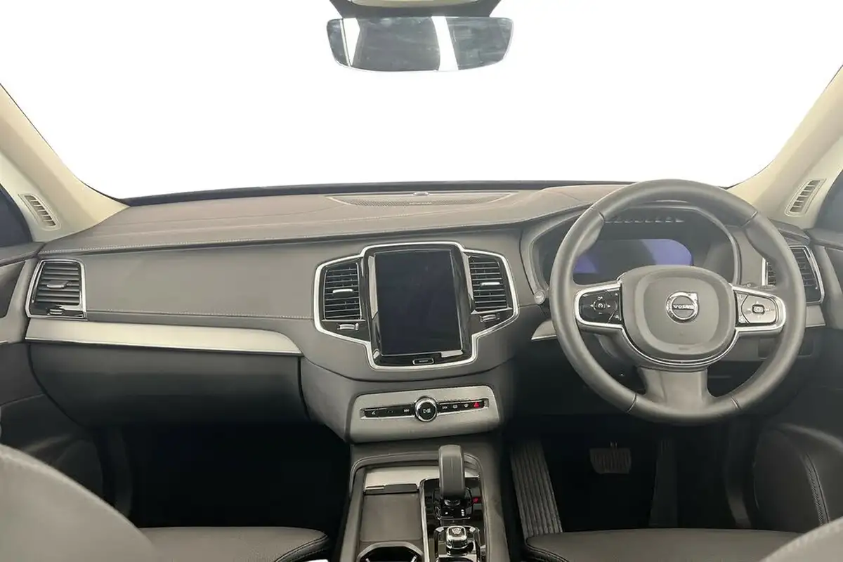 2024-volvo-xc90-20-b5-plus-big-5