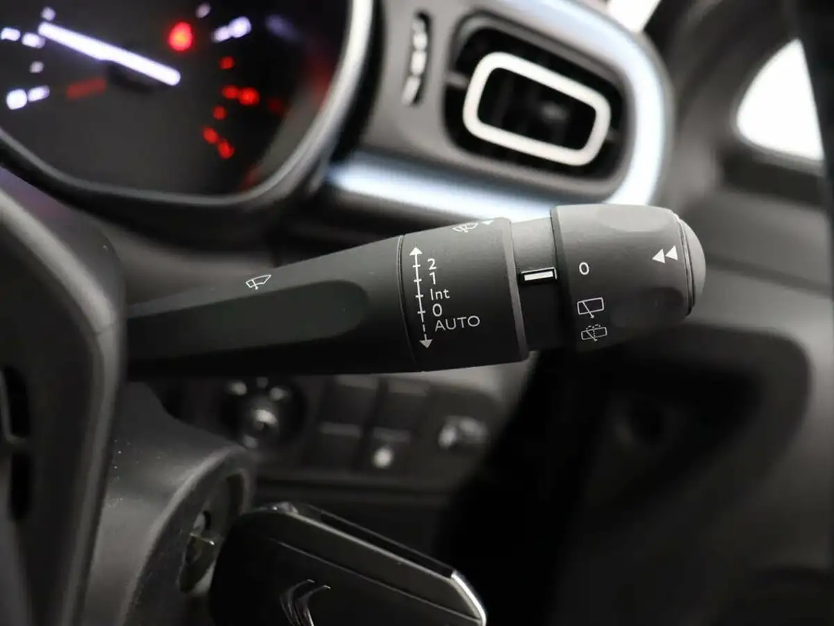 2023-citroen-c3-12-puretech-elle-83ps-ss-big-31