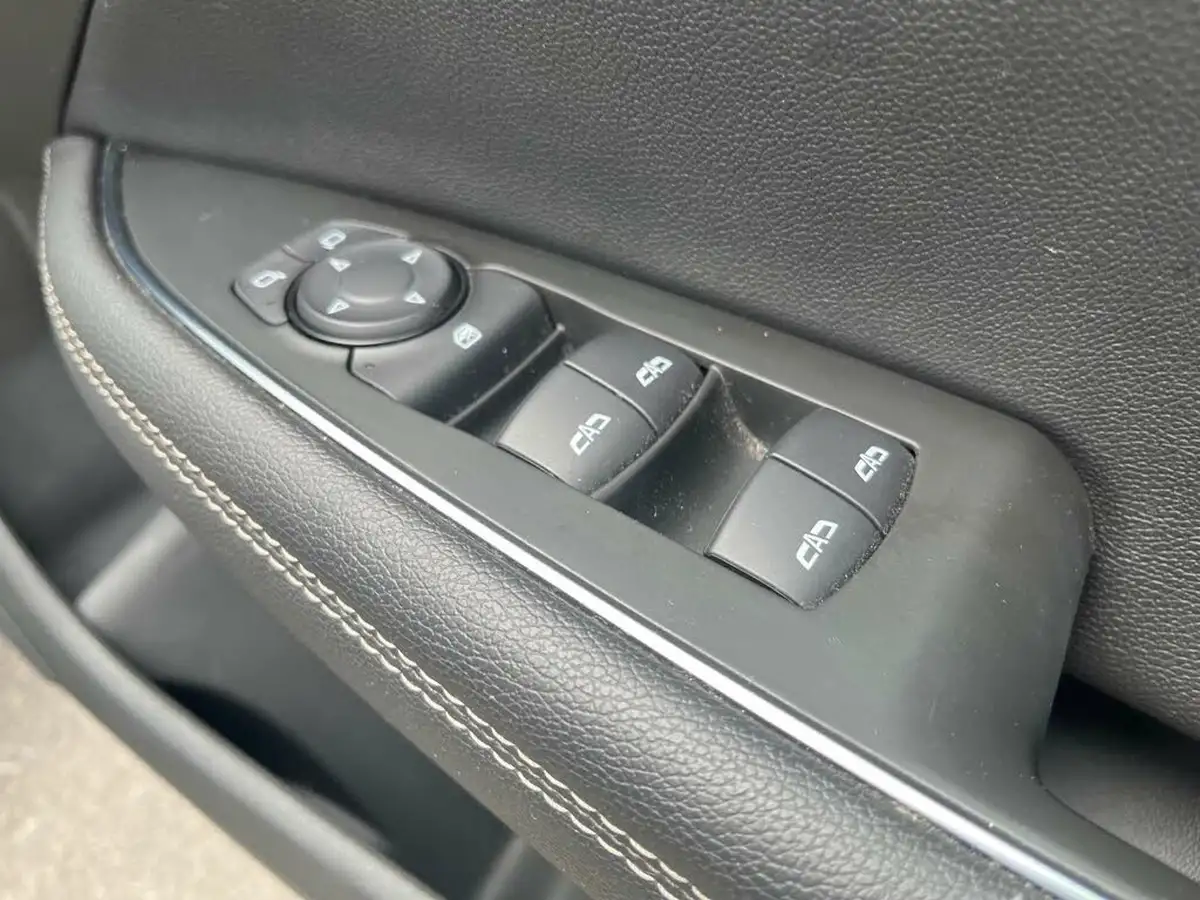 2021-vauxhall-insignia-grand-sport-15-turbo-d-sri-nav-big-37
