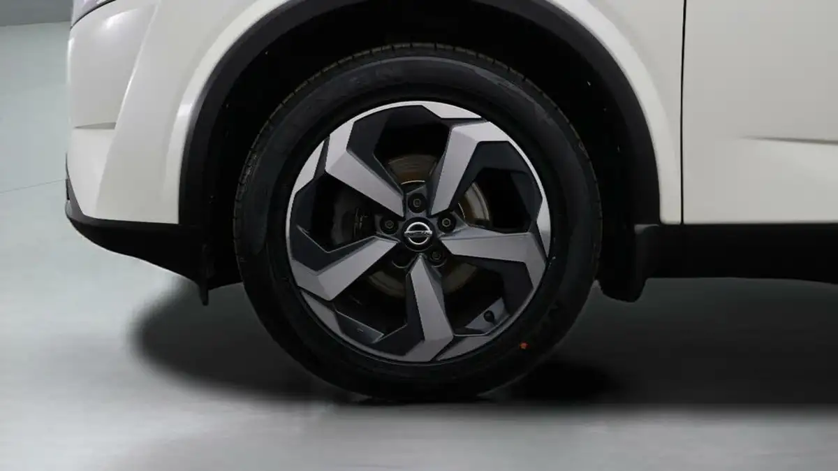 2021-nissan-qashqai-13-dig-t-premiere-edition-158ps-x-tronic-big-17