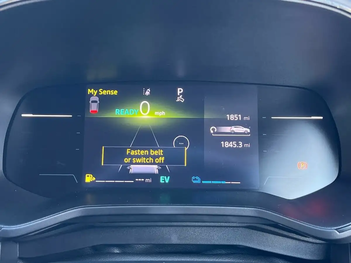 2024-renault-clio-16-techno-big-22