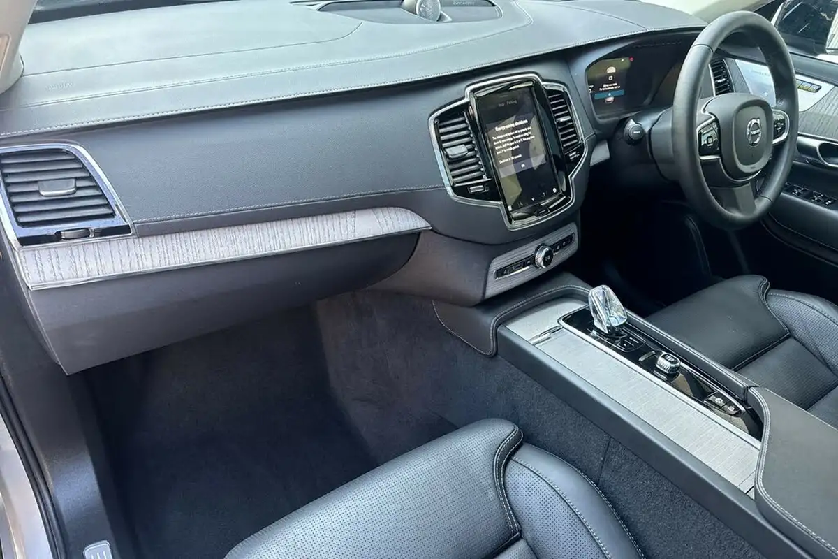 2024-volvo-xc90-20-b6-ultimate-big-1
