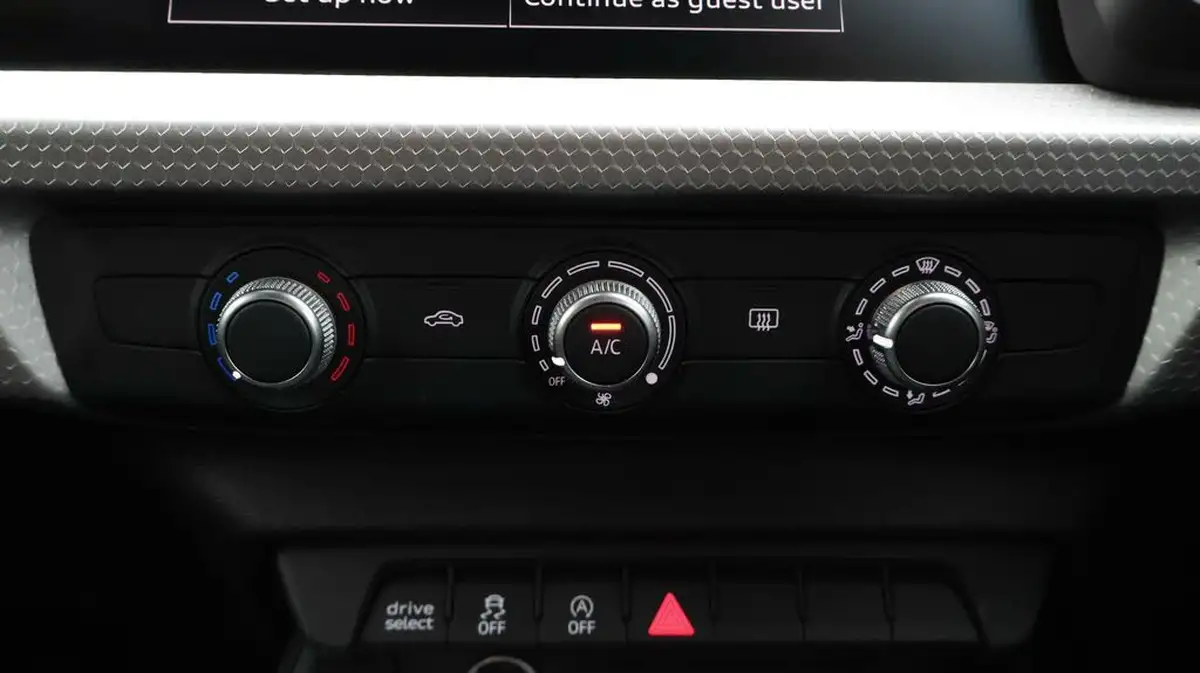 2021-audi-a1-10-30-tfsi-s-line-110ps-big-12
