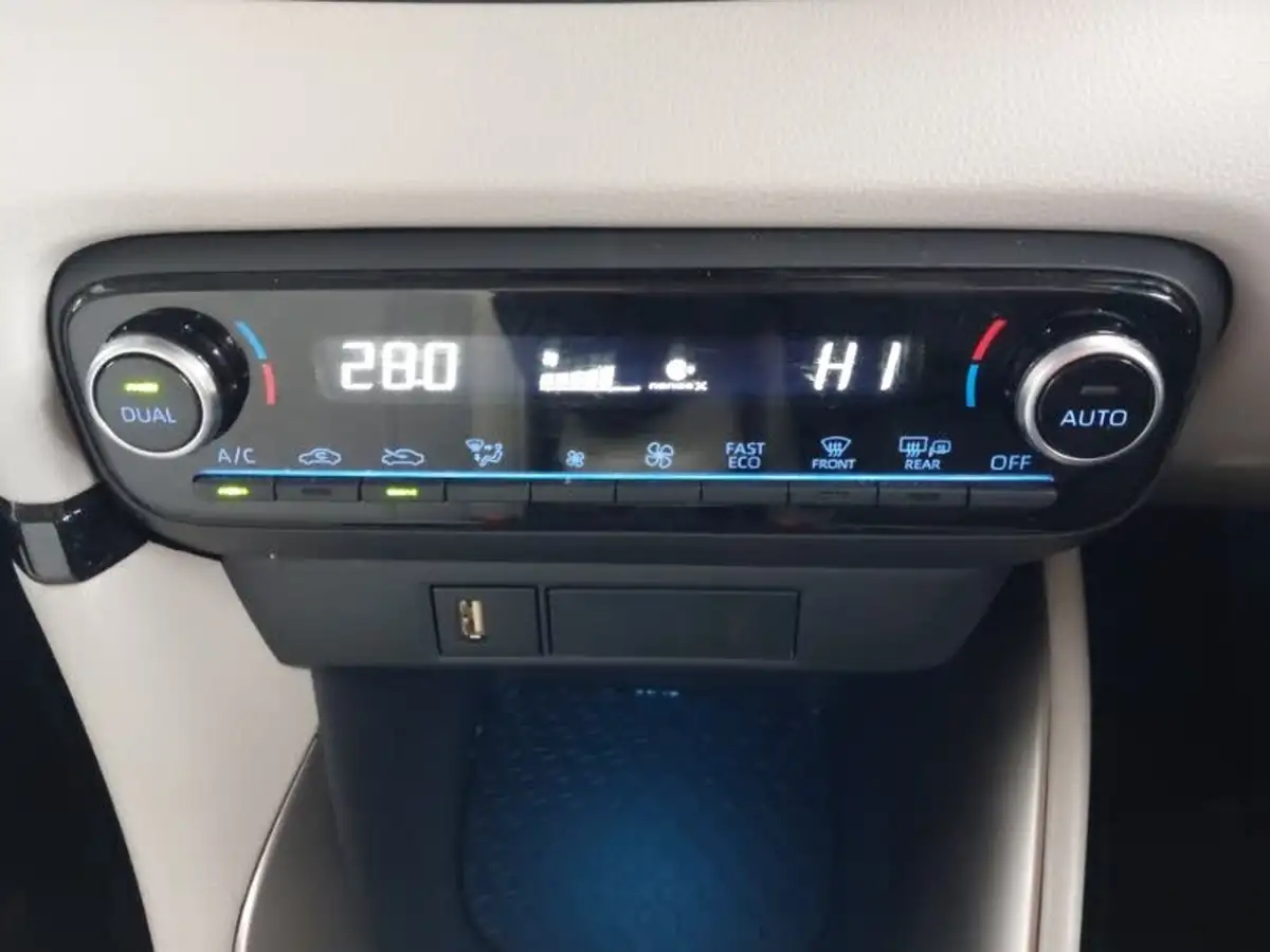 2022-toyota-yaris-cross-15-vvt-i-excel-city-packpan-roof-big-12