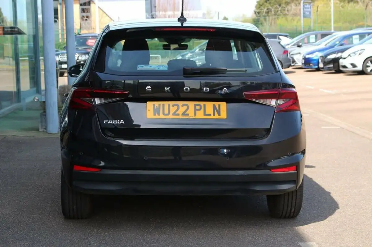 2022-skoda-fabia-10-tsi-se-l-109ps-hatchback-big-5