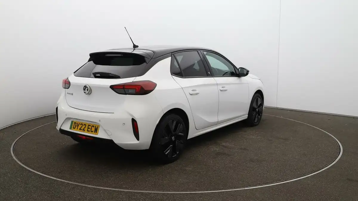 2022-vauxhall-corsa-e-sri-premium-big-45