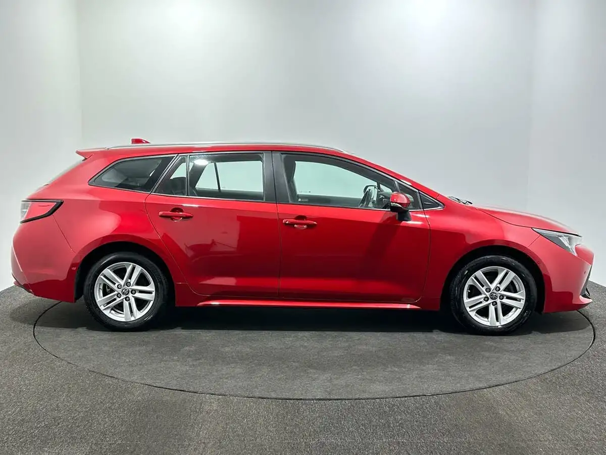 2022-toyota-corolla-18-vvt-i-icon-tech-spare-wheel-touring-sports-5d-big-7