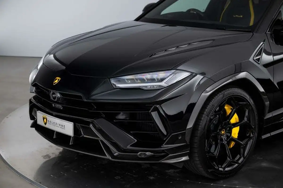 2024-lamborghini-urus-40-no-trim-big-19