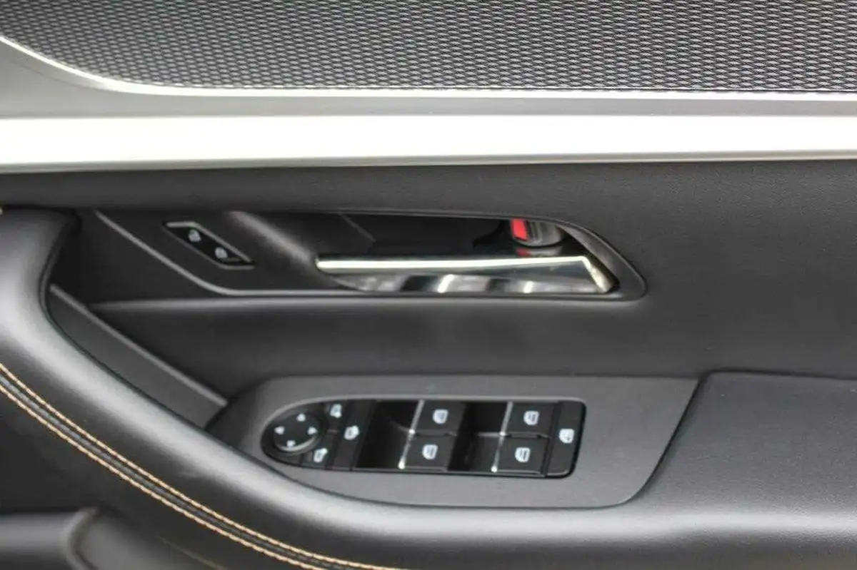 2024-mazda-cx-60-25-e-skyactiv-exclusive-line-big-13