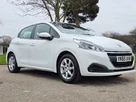2015-peugeot-208-12-puretech-active-5d-small-4