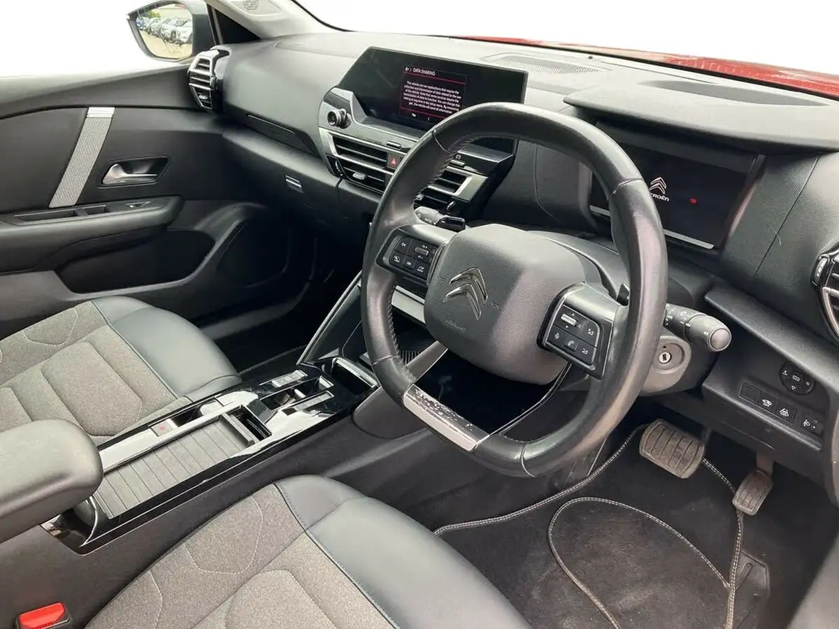 2021-citroen-c4-12-puretech-sense-plus-eat8-big-7