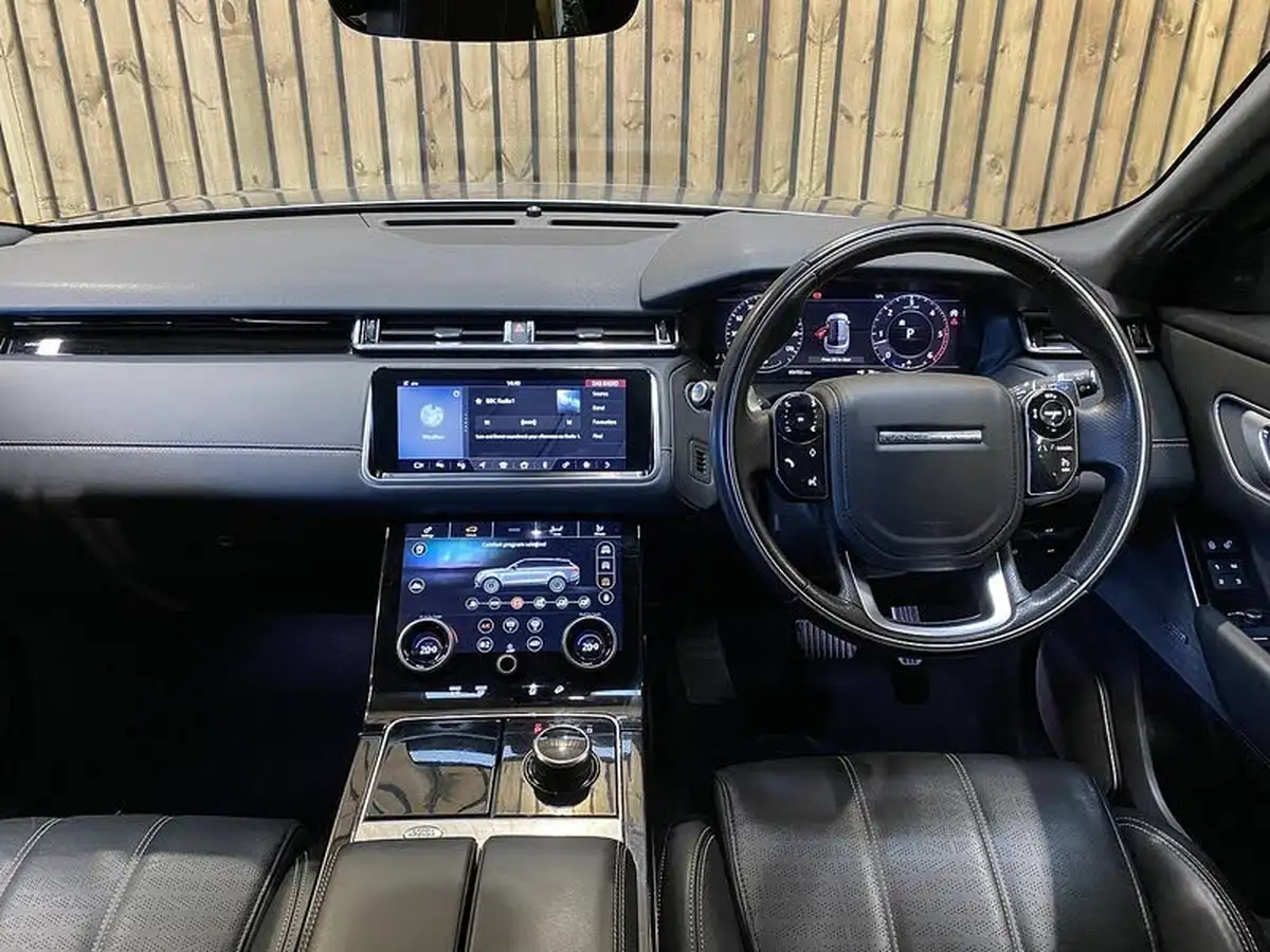 2019-land-rover-range-rover-velar-30-d300-r-dynamic-hse-big-14