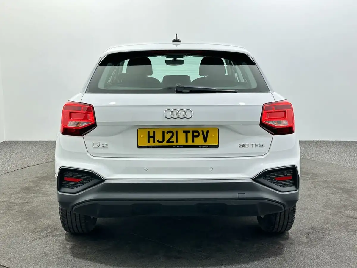 2021-audi-q2-10-30-tfsi-technik-big-5