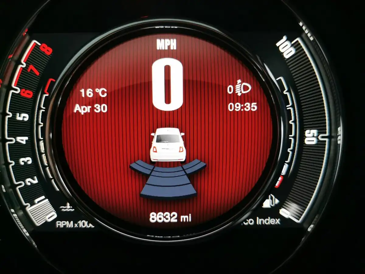 2023-fiat-500-10-big-34