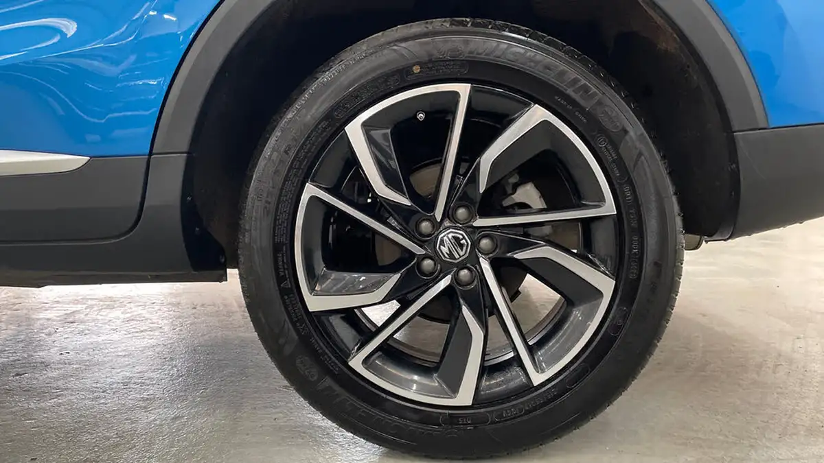 2024-mg-zs-suv-10t-gdi-exclusive-big-17