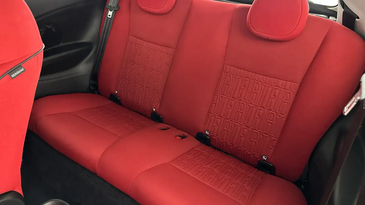 2022-fiat-500-e-red-117bhp-big-13