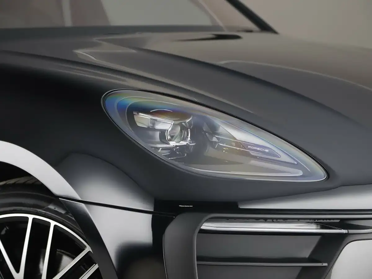 2025-porsche-macan-20-t-big-12