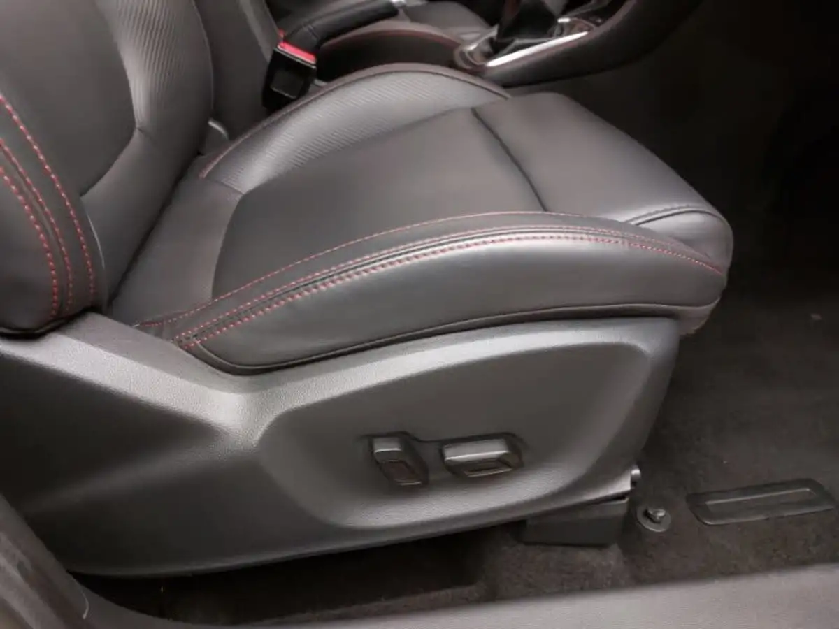 2023-mg-zs-suv-15-vti-tech-exclusive-big-13