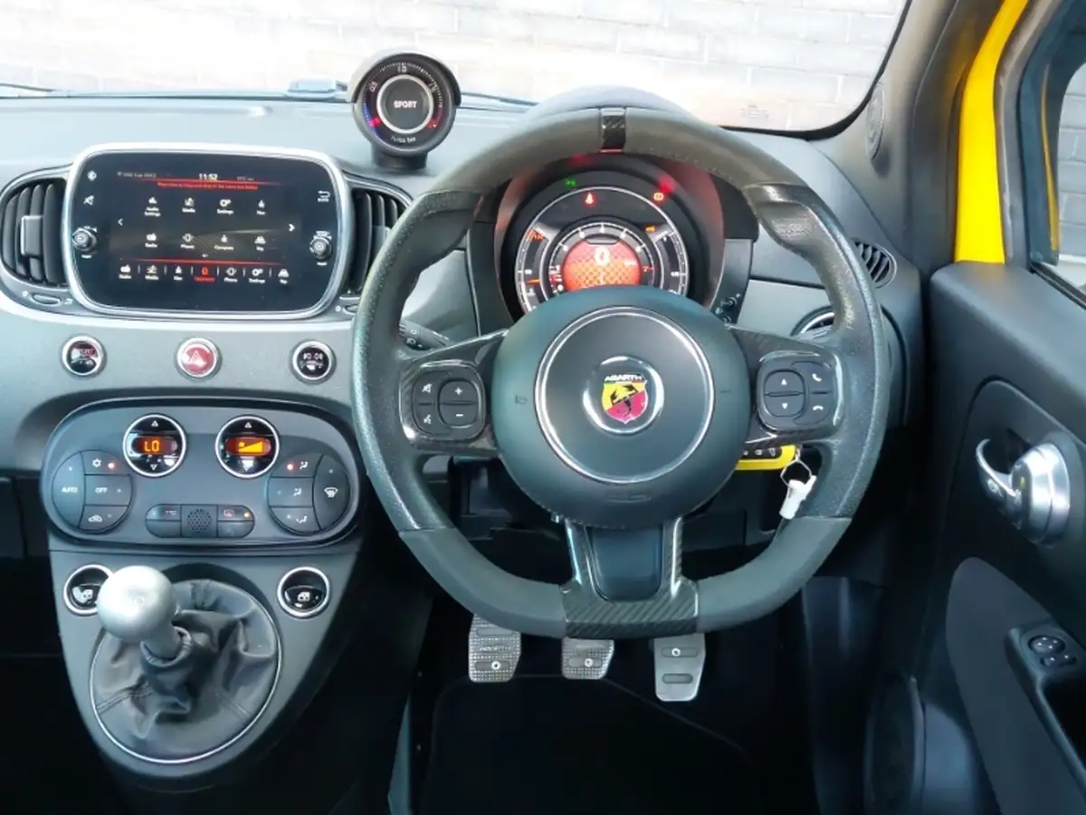2020-abarth-595-14-tjet-competizione-big-6