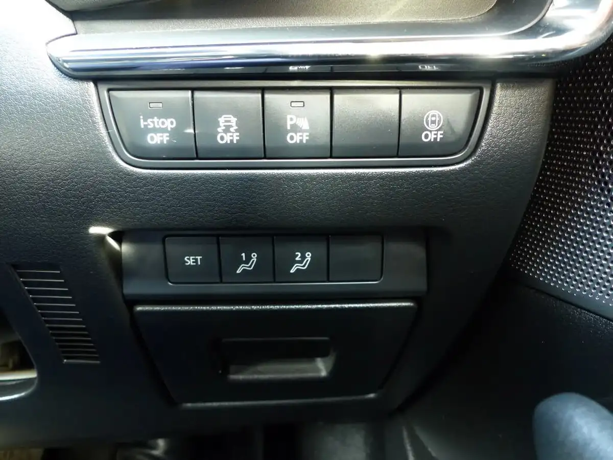 2021-mazda-mazda3-20-gt-sport-122ps-hatchback-5d-big-17