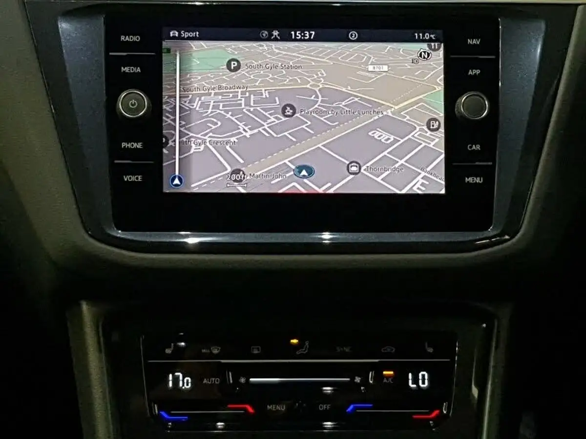 2024-volkswagen-tiguan-15-tsi-r-line-edition-big-9