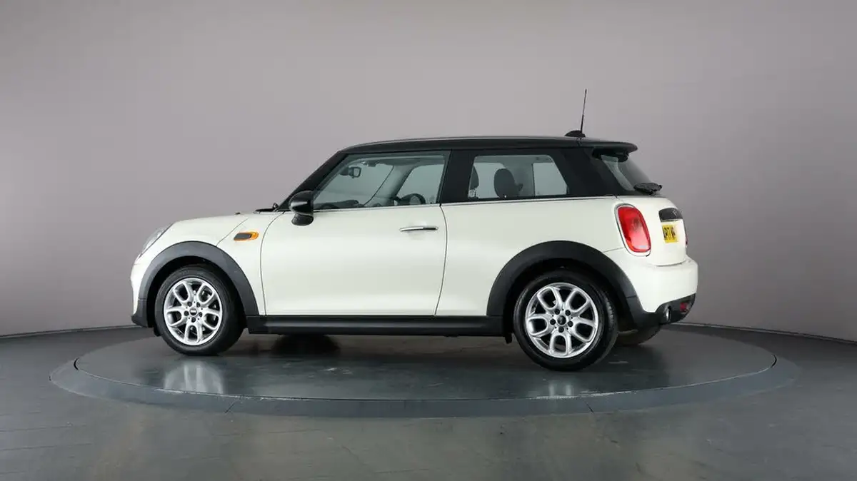 2017-mini-cooper-15-cooper-ss-hatchback-3d-big-71