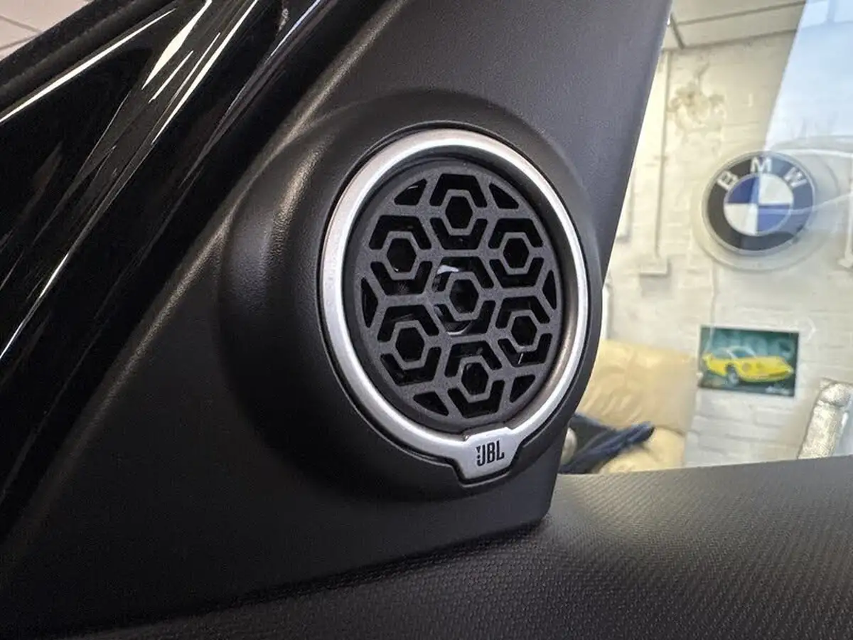 2017-smart-forfour-09-brabus-premium-big-18