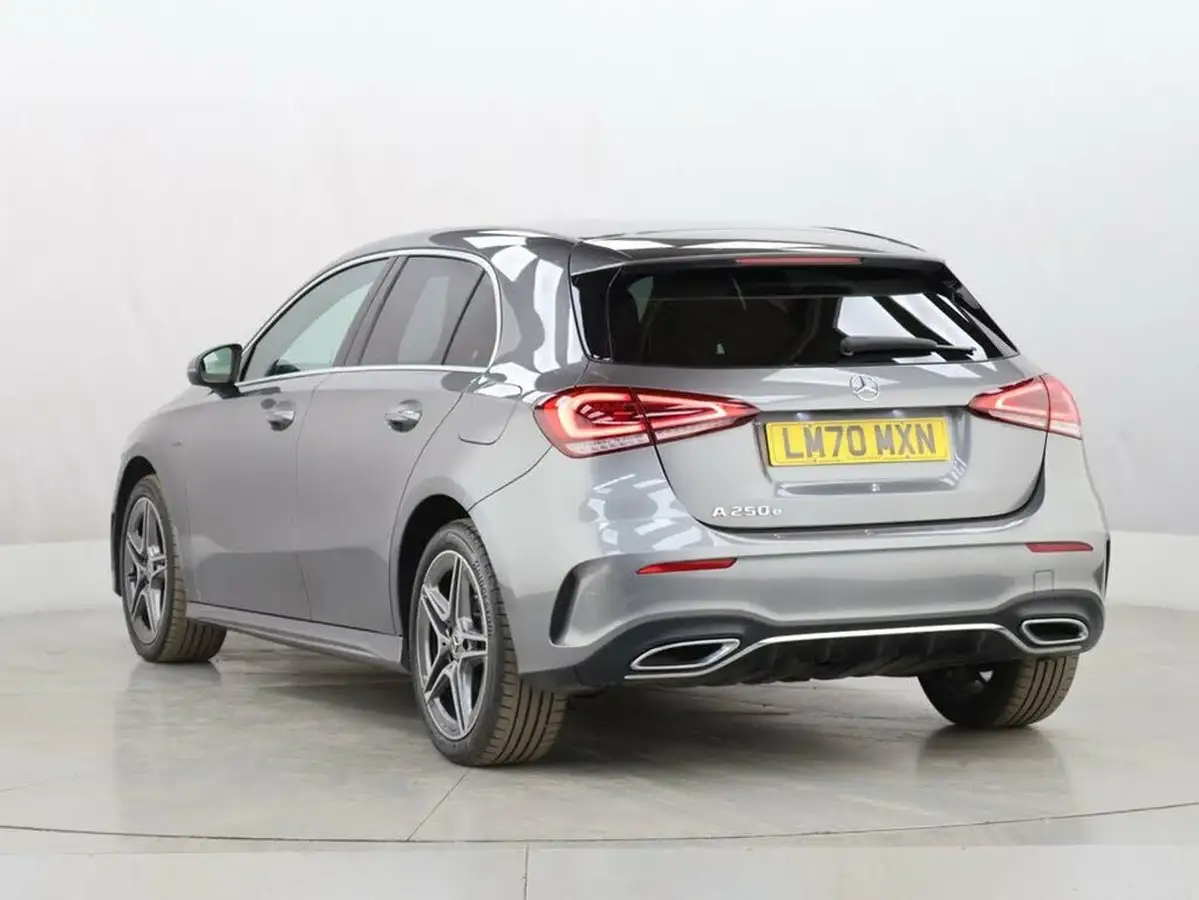 2020-mercedes-benz-a-class-13-a250e-amg-line-hatchback-5d-big-5