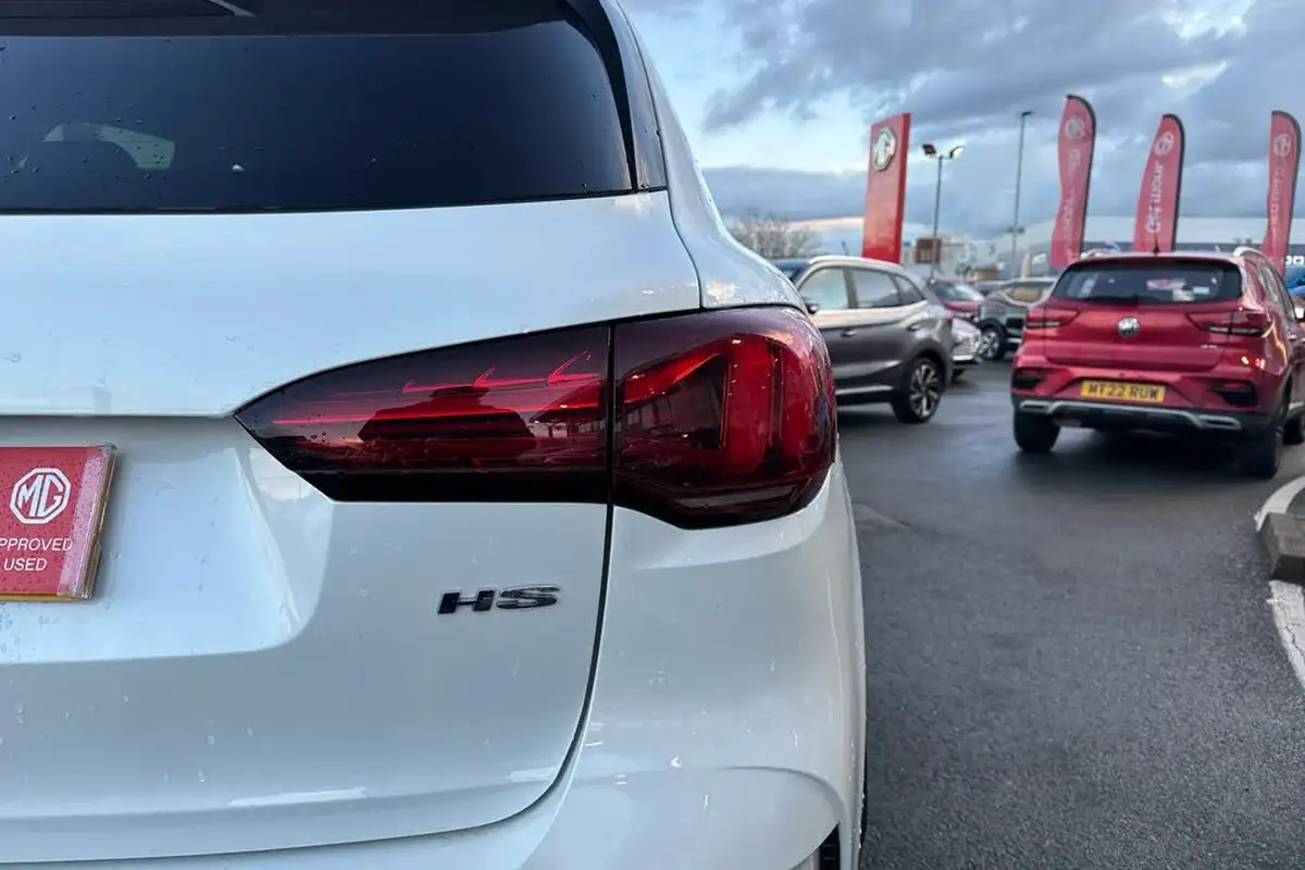 2024-mg-hs-15t-gdi-trophy-162ps-1490cc-big-30
