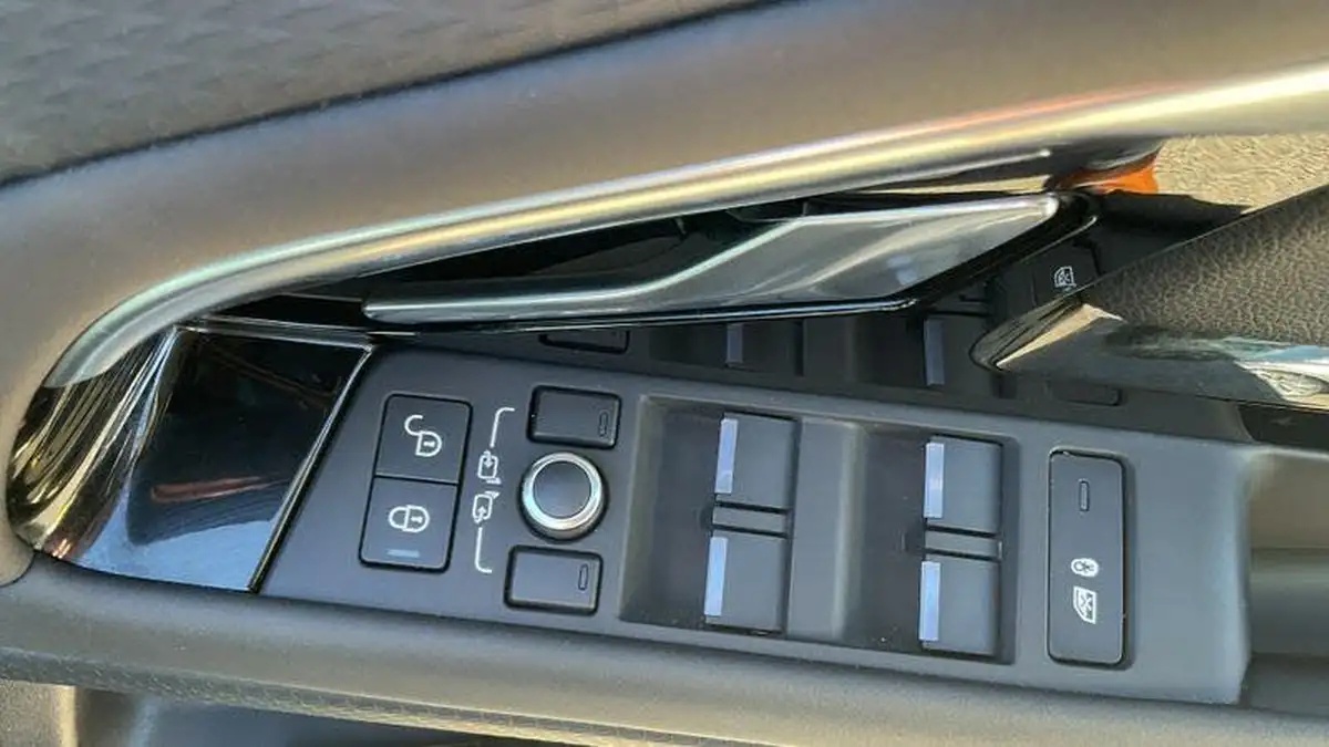 2019-land-rover-range-rover-evoque-20-d180-r-dynamic-s-big-19