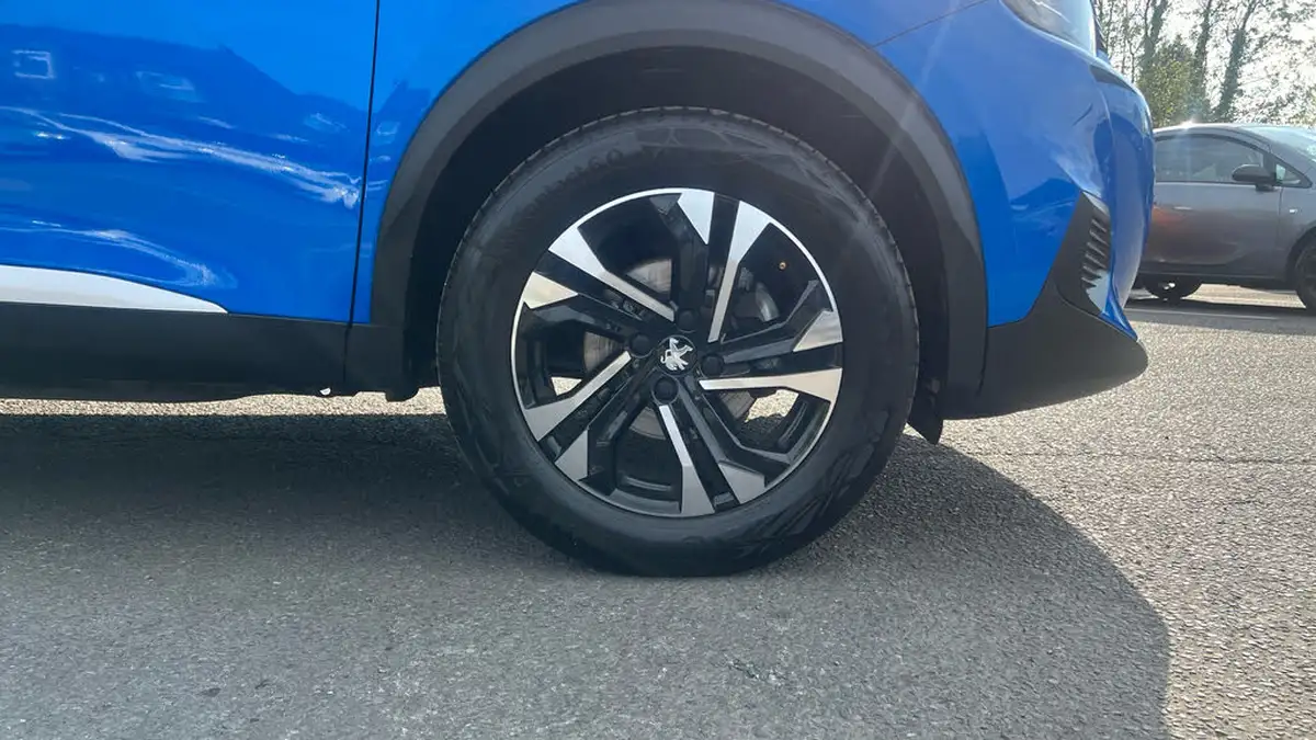 2023-peugeot-2008-suv-12-puretech-allure-premium-100bhp-big-16