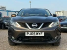 2015-nissan-qashqai-16-tekna-small-2