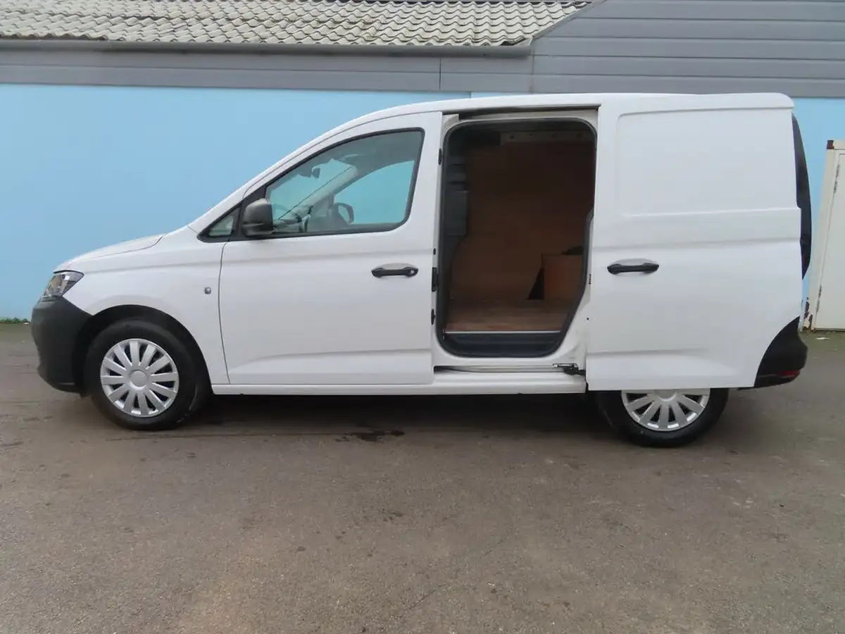 2021-volkswagen-caddy-20tdi-c20-cargo-commerce-102pseu6d-big-11