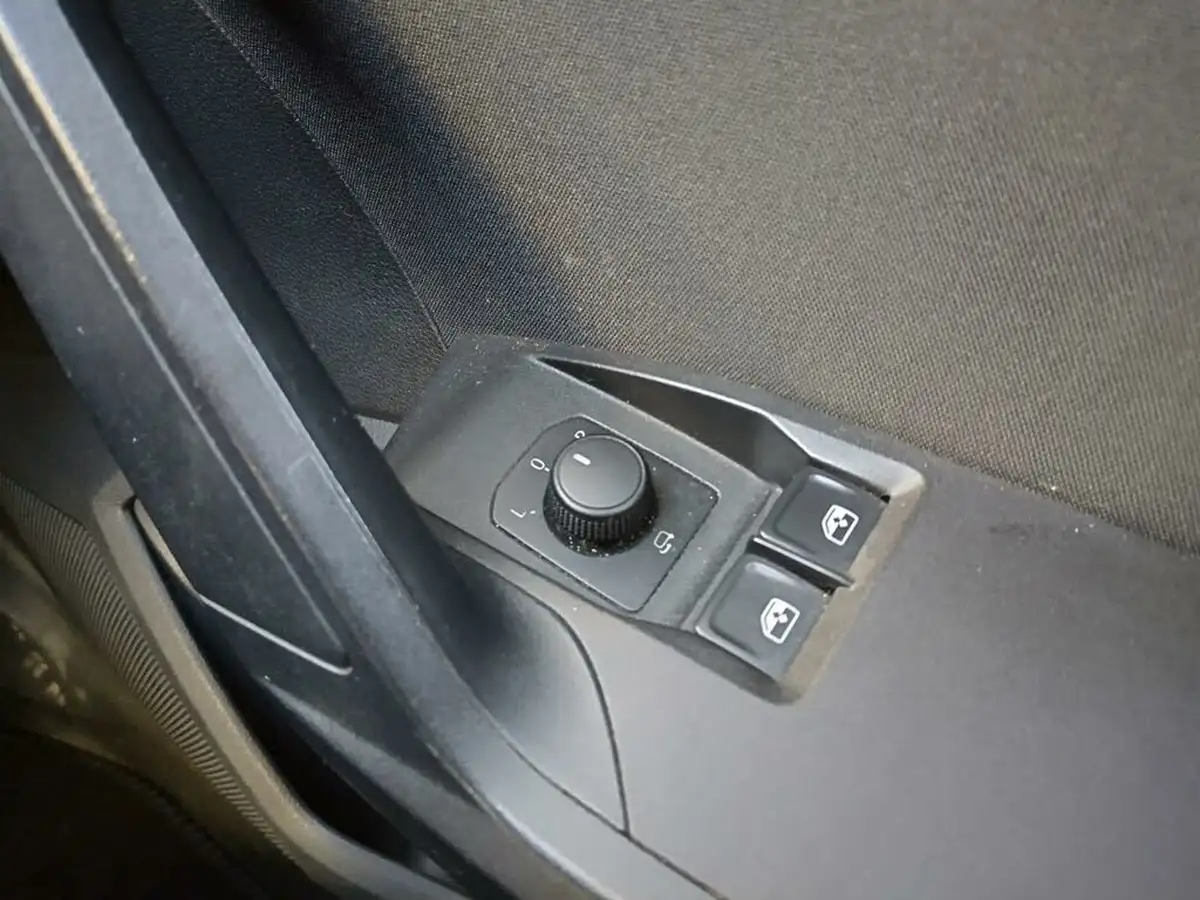 2018-seat-ibiza-10-tsi-fr-115ps-big-25