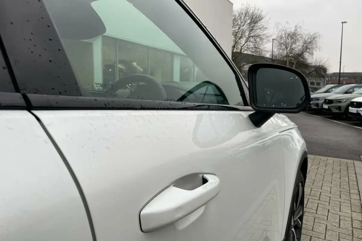 2021-volvo-xc40-20-b4-r-design-197bhp-awd-geartronic-big-15