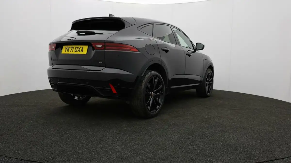 2021-jaguar-e-pace-20-d200-r-dynamic-black-big-77