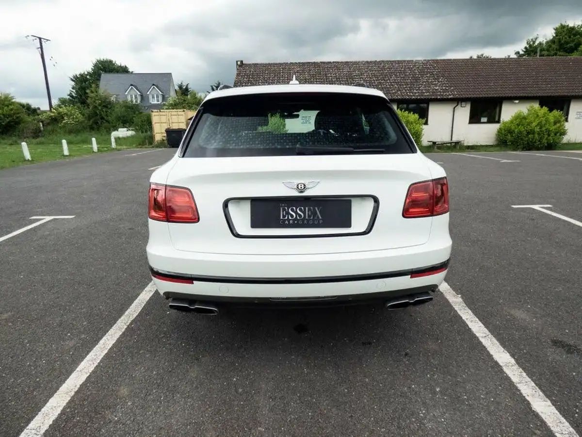 2019-bentley-bentayga-40-v8-big-20