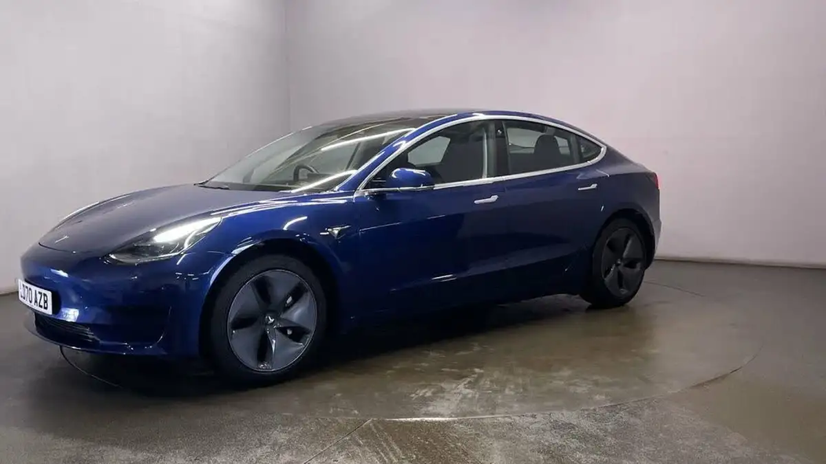 2020-tesla-model-3-e-standard-plus-big-3