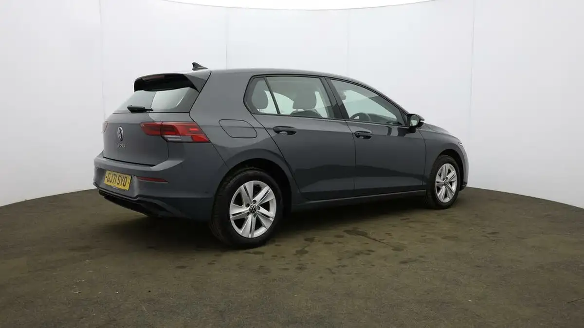2021-volkswagen-golf-10-tsi-life-hatchback-big-49