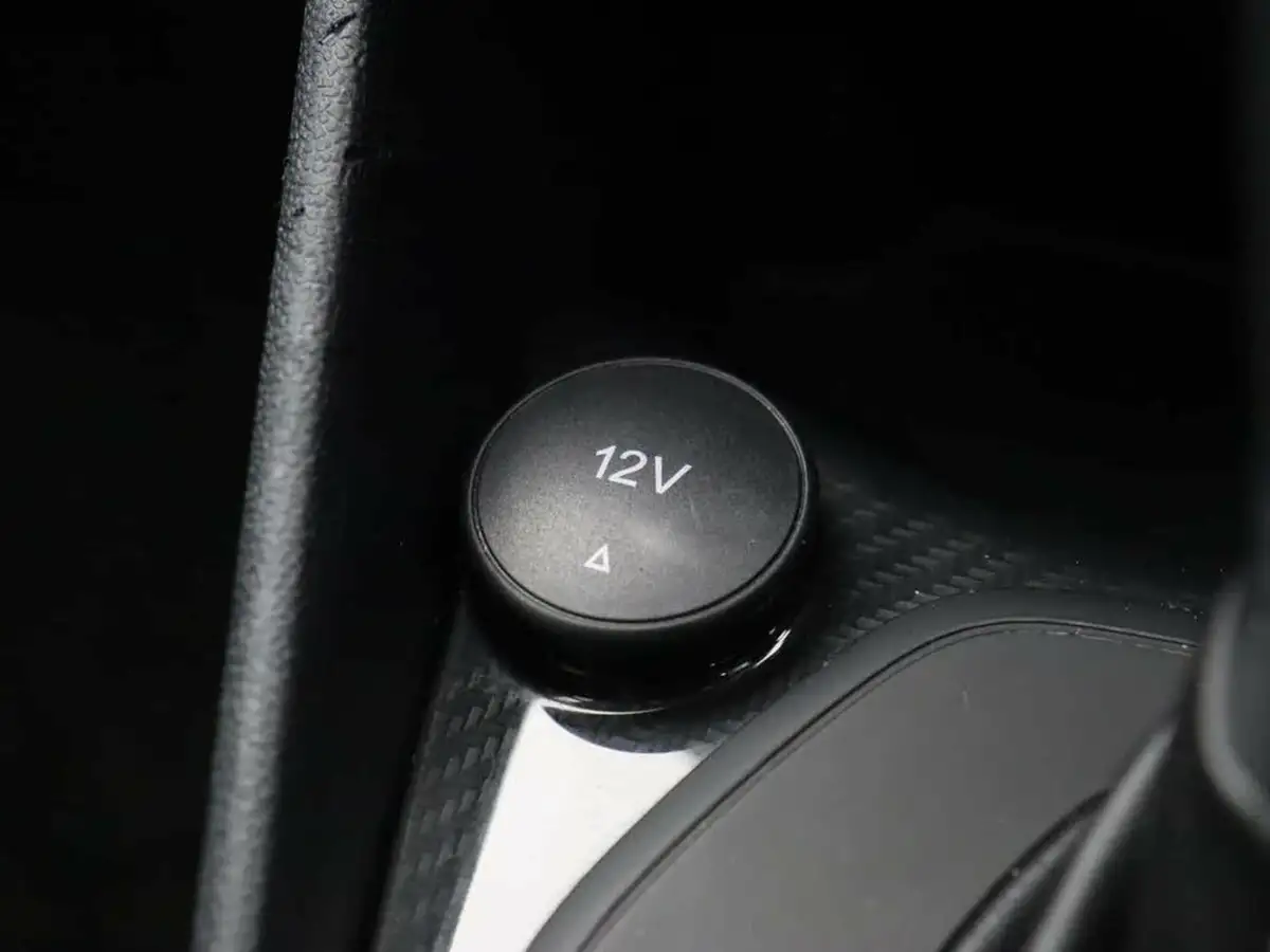 2021-ford-fiesta-10t-titanium-x-125ps-hybrid-mhev-dct-big-36