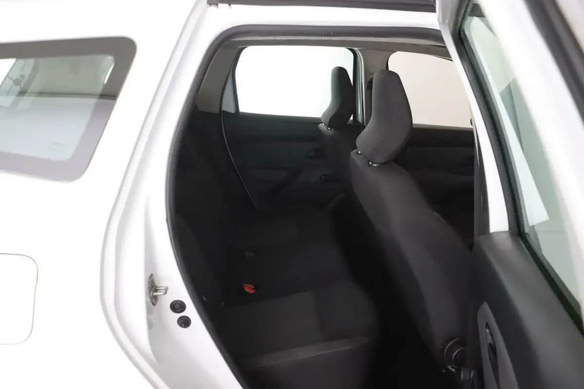 2022-dacia-duster-09-tce-essential-big-11