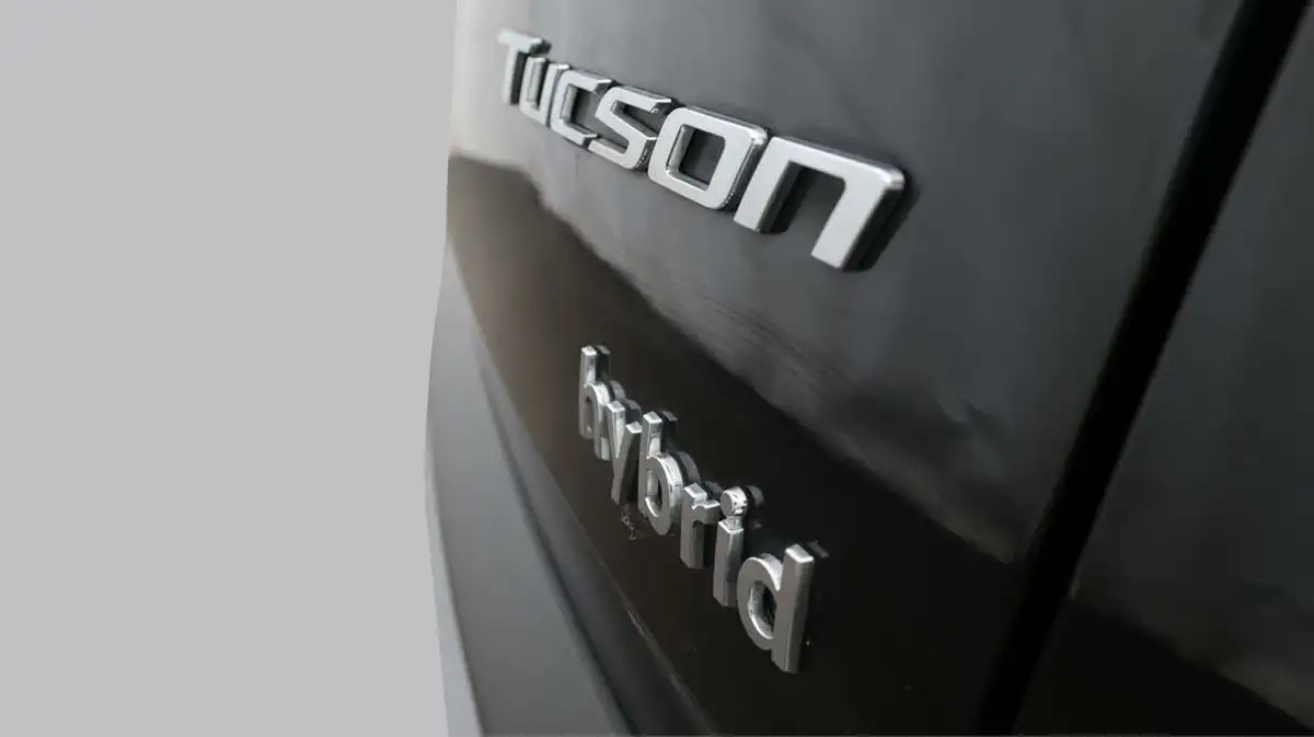 2022-hyundai-tucson-16-t-gdi-premium-230ps-hybrid-auto-big-22