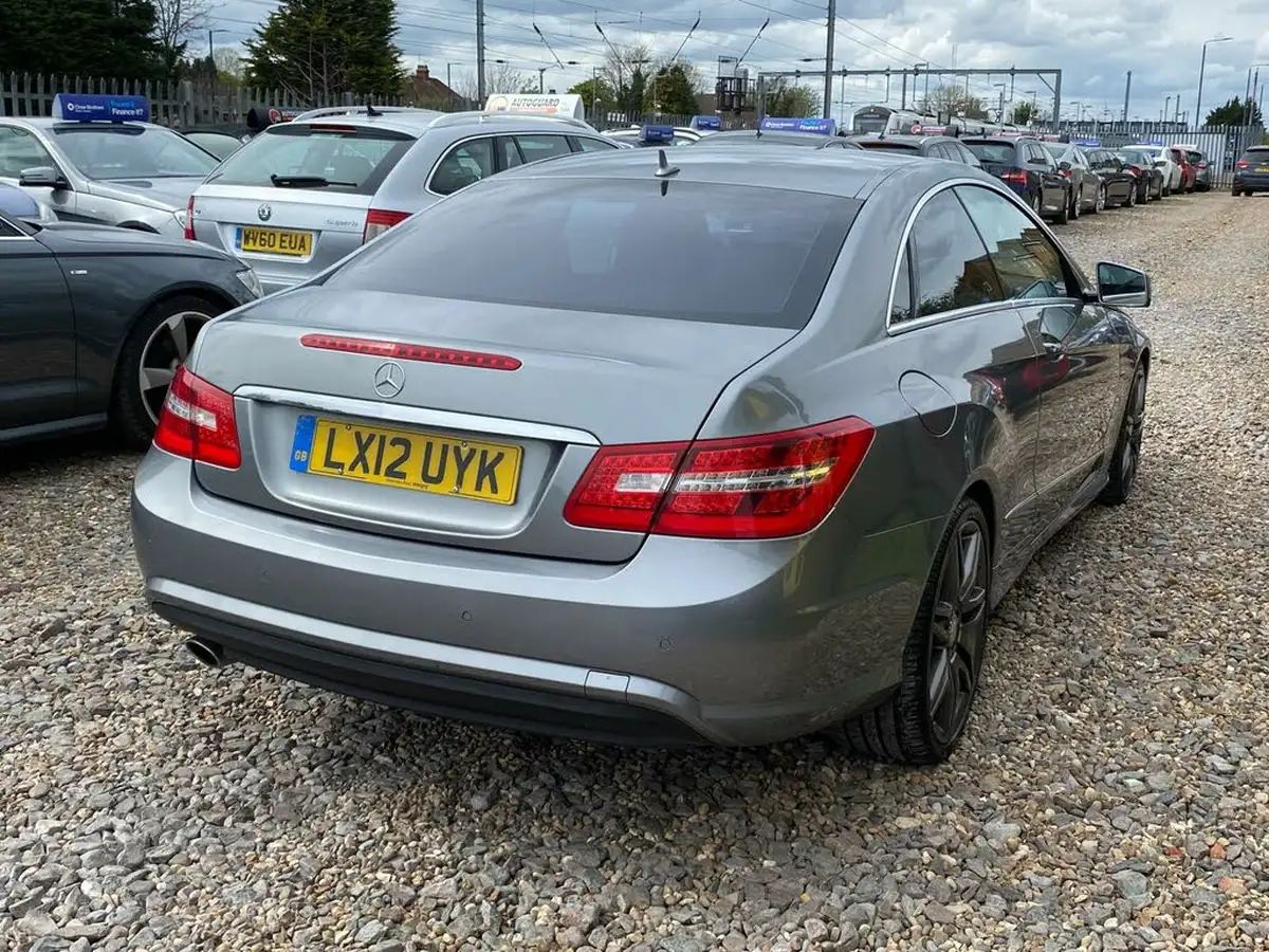 2012-mercedes-benz-e-class-21td-e220-cdi-sport-21cdi-170bhp-blue-f-coupe-2d-7g-tronic-big-9