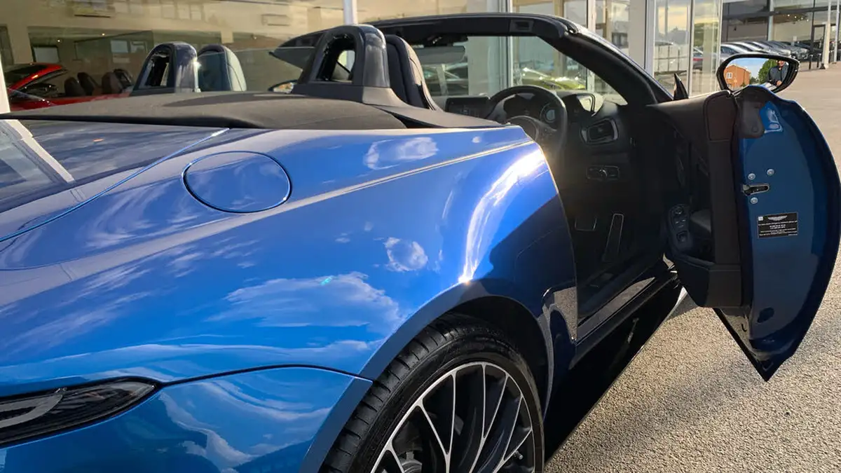 2024-aston-martin-vantage-40-v8-vantage-roadster-auto-big-20