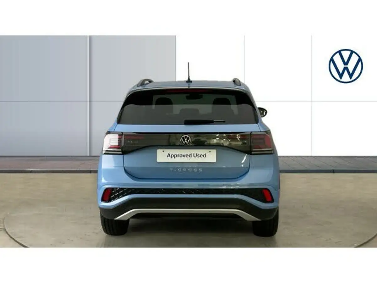 2025-volkswagen-t-cross-10-tsi-r-line-big-7