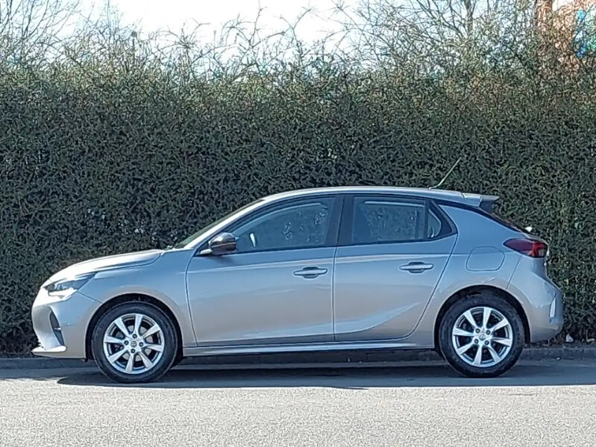 2022-vauxhall-corsa-12i-se-edition-big-3