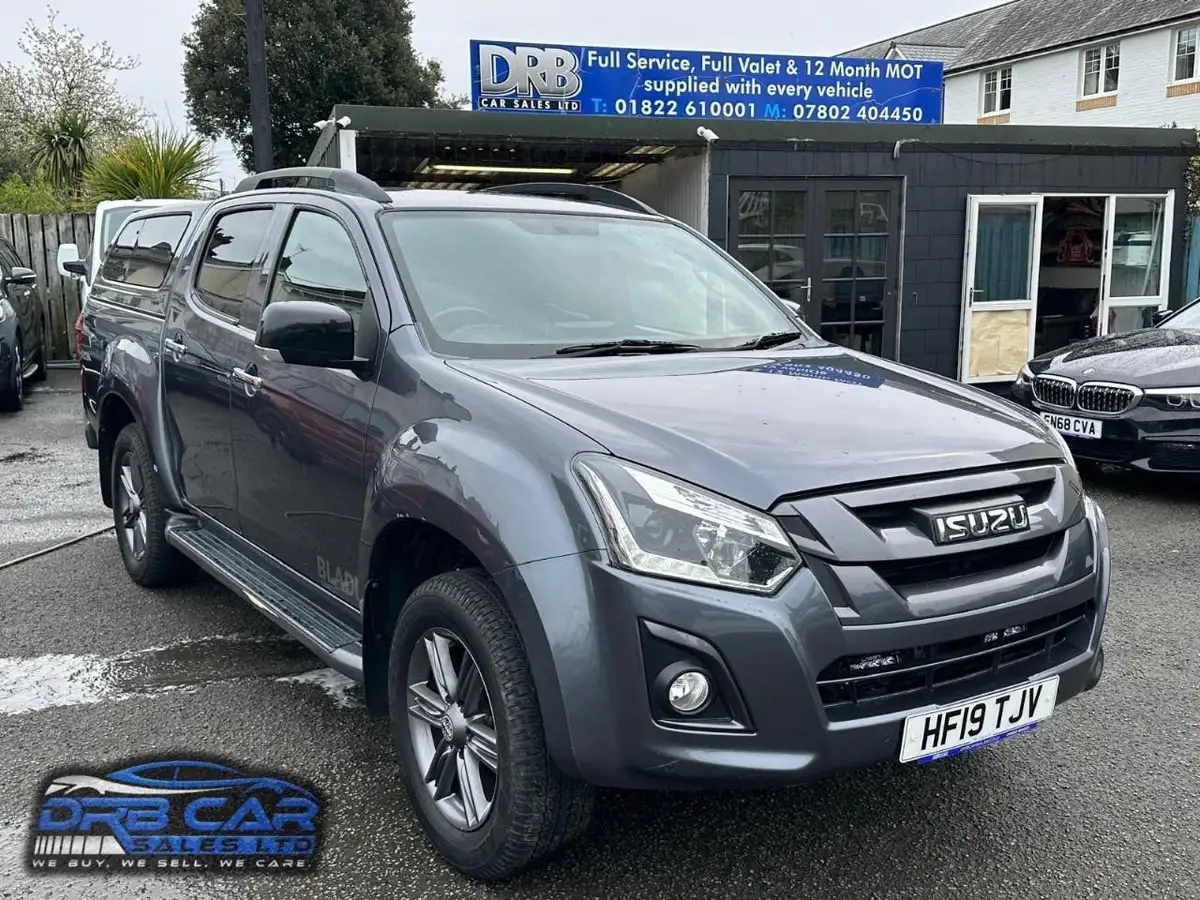 2019-isuzu-d-max-19td-blade-auto-big-0