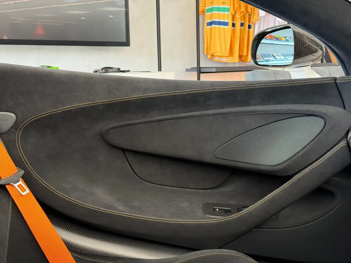 2019-mclaren-600lt-spider-big-9