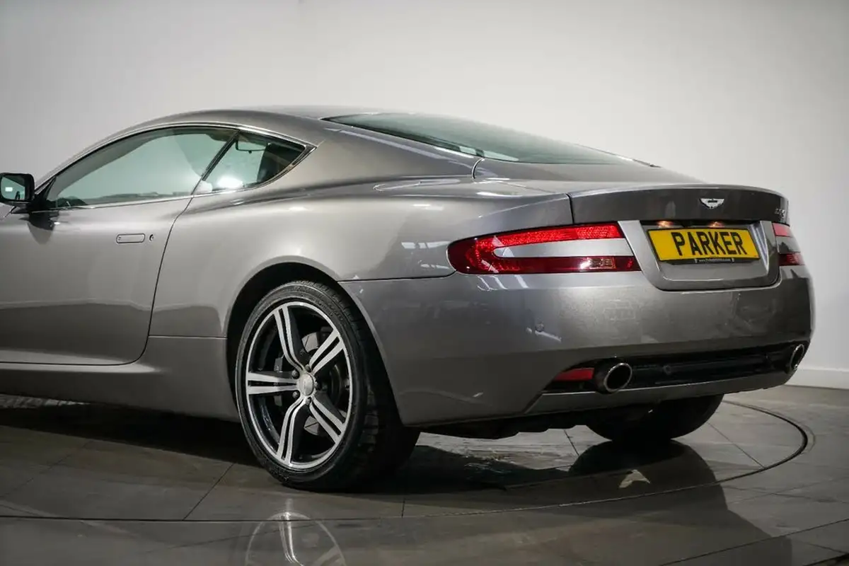 2007-aston-martin-db9-59-touchtronic-ii-big-11