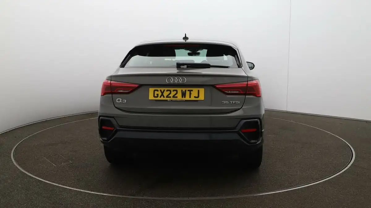2022-audi-q3-15-35-tfsi-cod-sportback-s-tronic-big-47